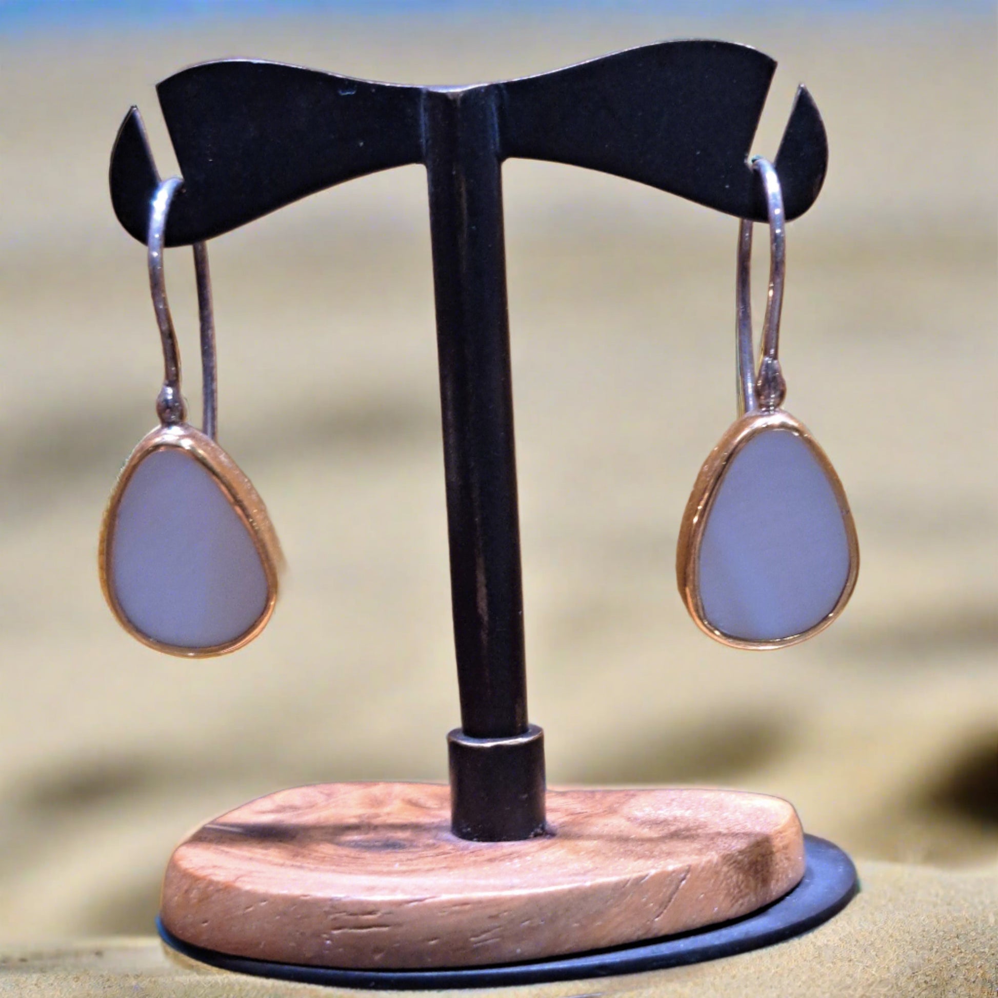 18K gold and silver earrings with mother of pearls