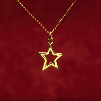 Tiny star pendant