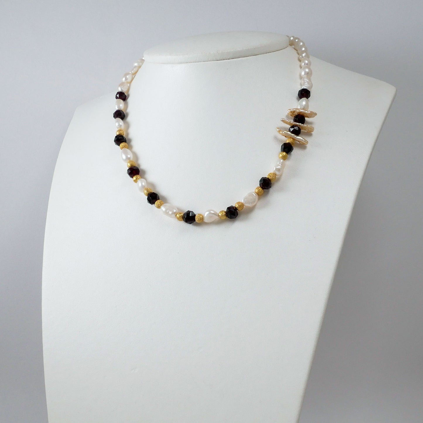 Garnets, Pearls & Gold Plated Silver Necklace (V)